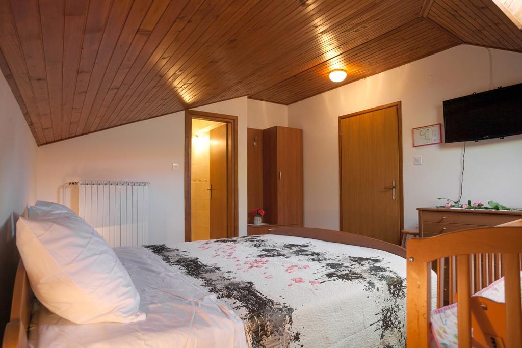 Janezinovi House Guest House Ratecevo Brdo Exterior photo